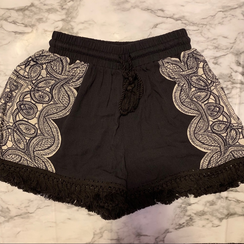 MOSSIMO FLOWY SHORTS